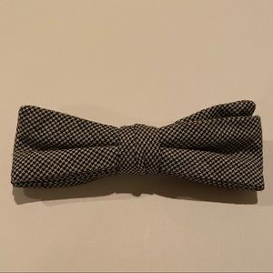 Band of Outsiders bow tie